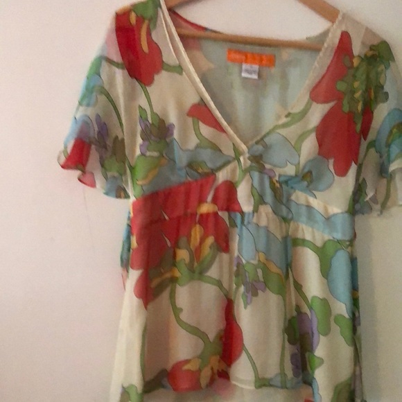 Cynthia Steffe silk floral top - Picture 1 of 8